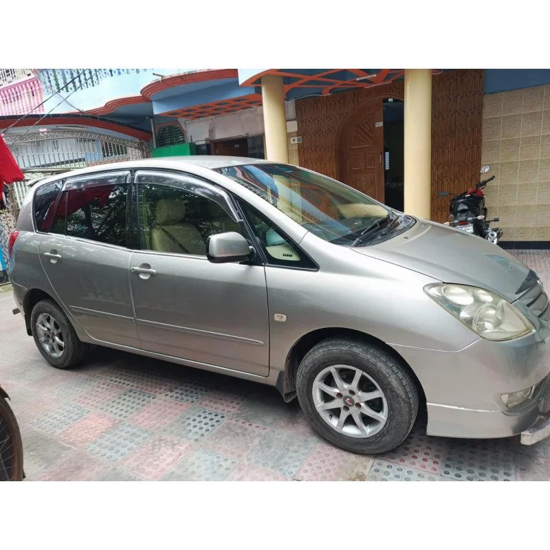 Toyota Spacio 2004