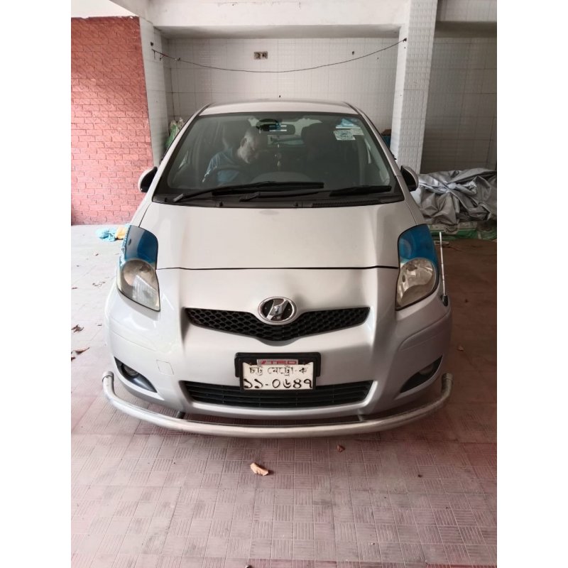 Toyota Vitz 2010