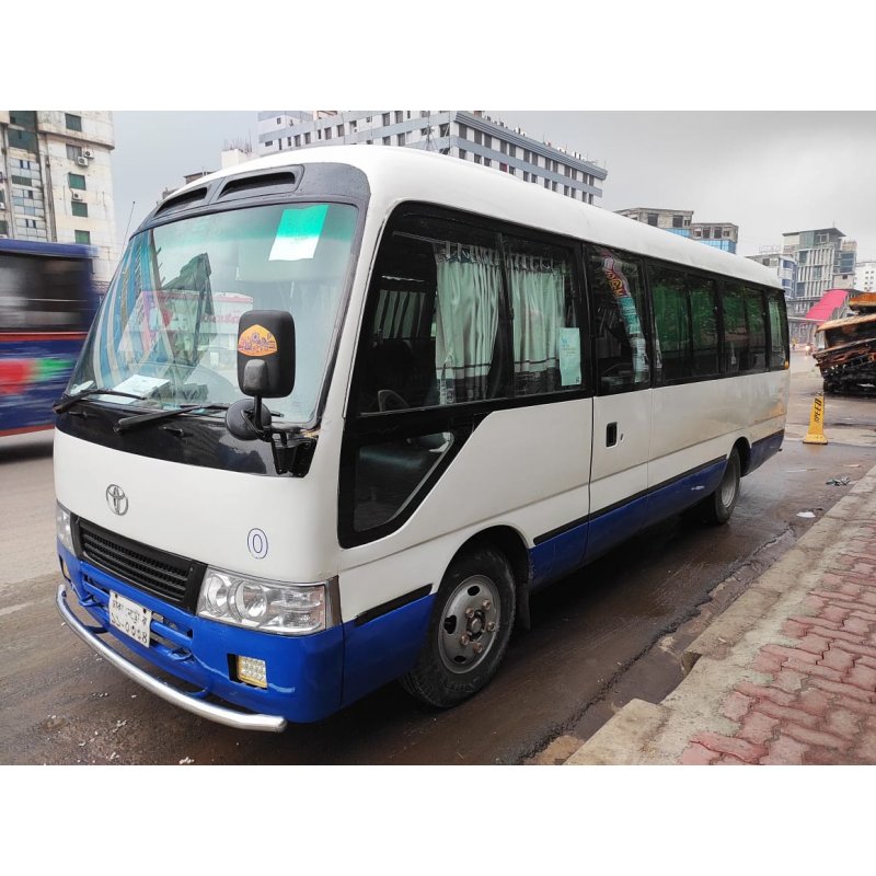 Toyota Coaster Minibus 2005