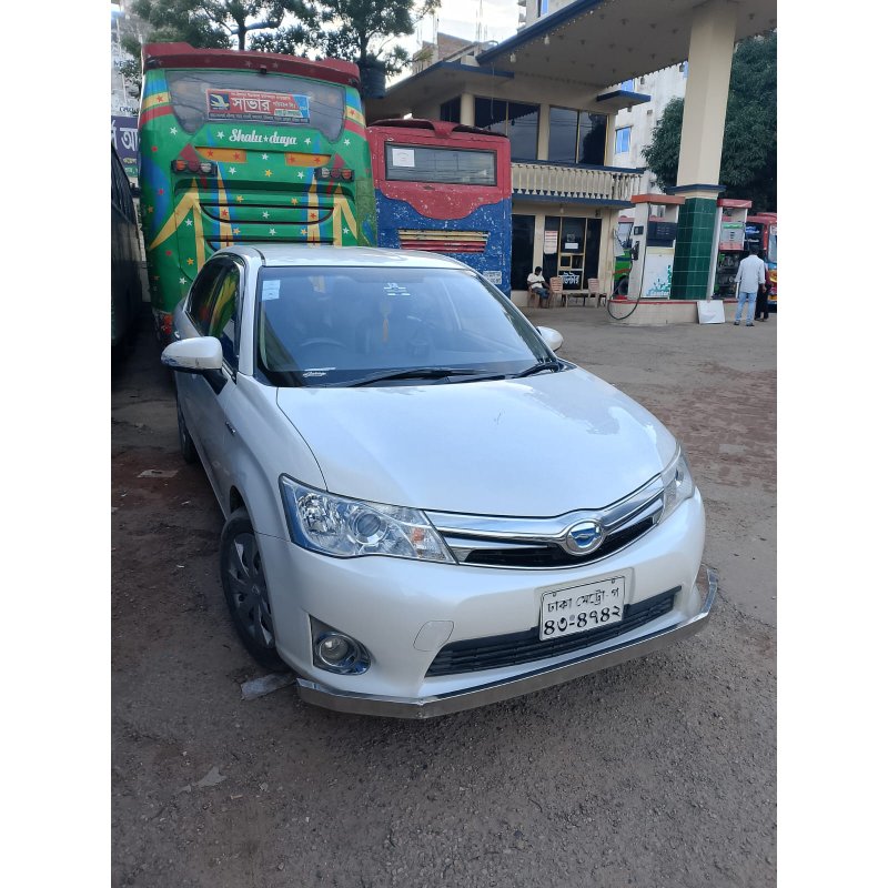 Toyota Axio Hybrid G 2014