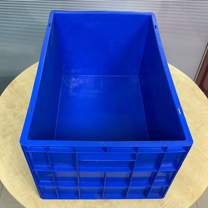 Gazi  24 x 15 x 12" Plastic Tray
