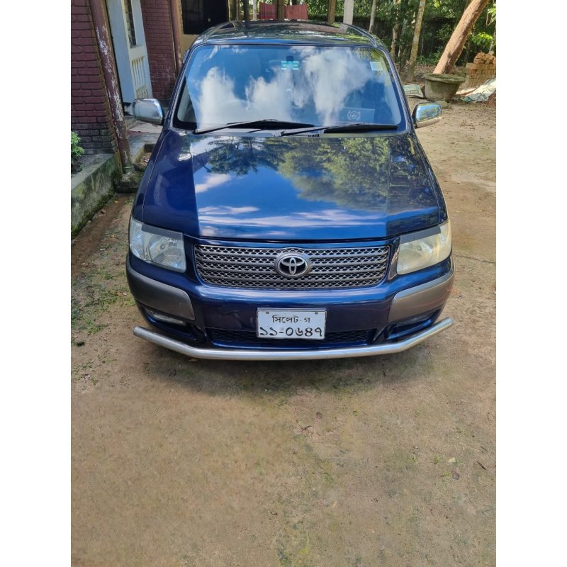 Toyota ULX Succeed 2004
