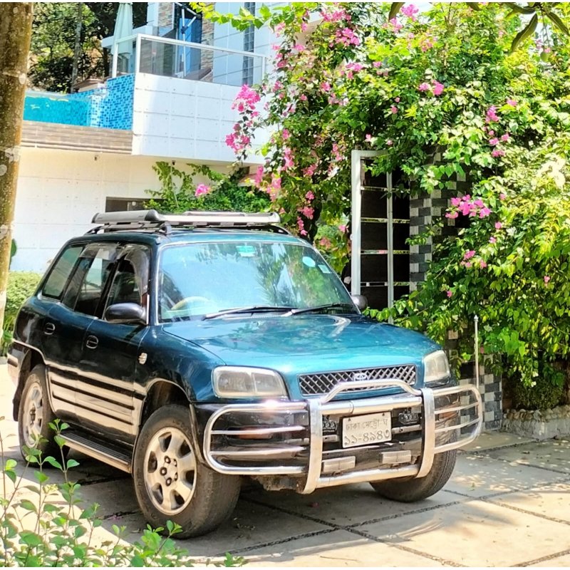 Toyota RAV4  1998