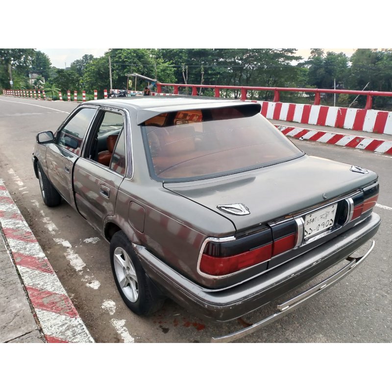 Toyota M Crop 1990