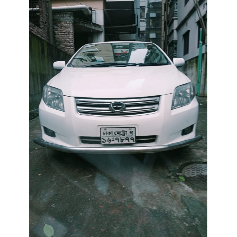 Toyota Axio  2011