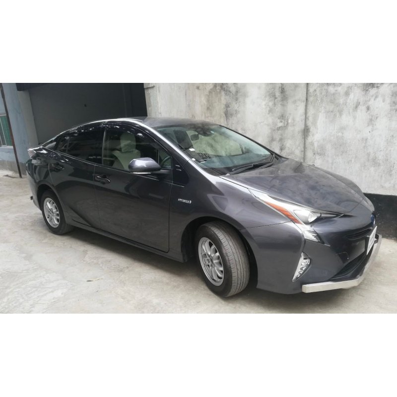 Toyota Prius  2016