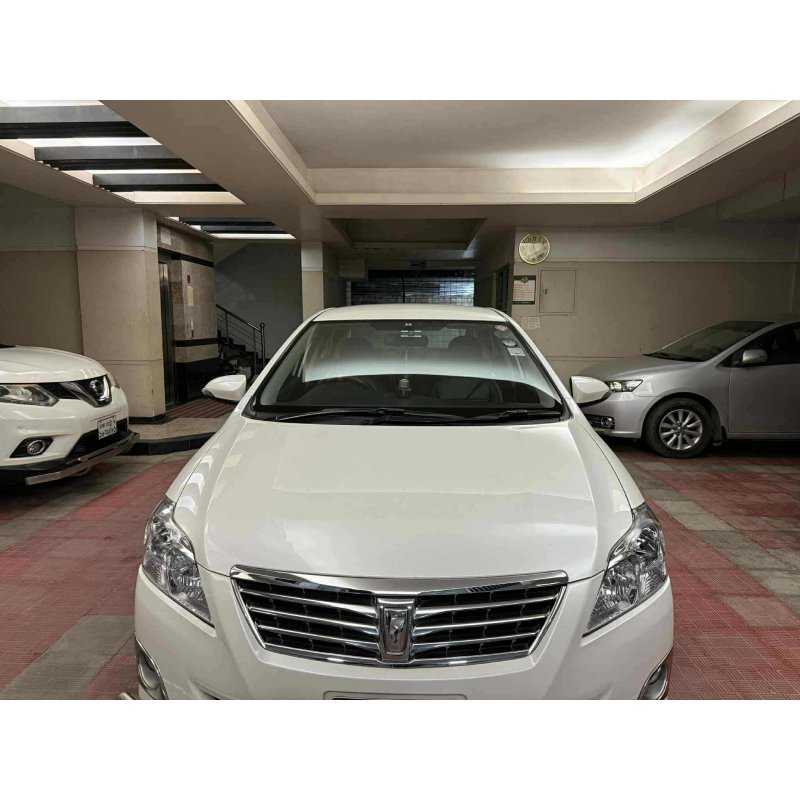Toyota Premio 2013