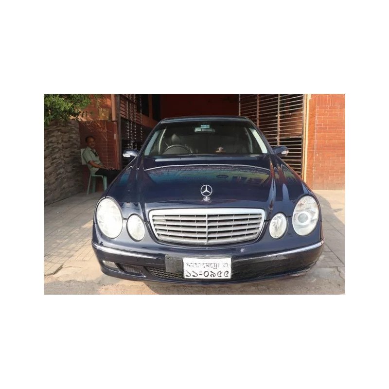 Mercedes-Benz E 240 2005