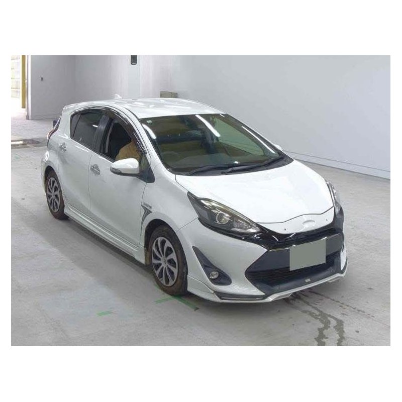 Toyota Aqua Hybrid 2018