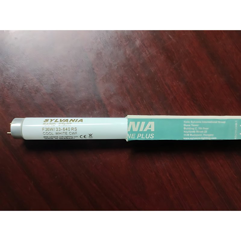 Sylvania CWF F36W/33-640 RS 4-Feet 4150K Tube Light