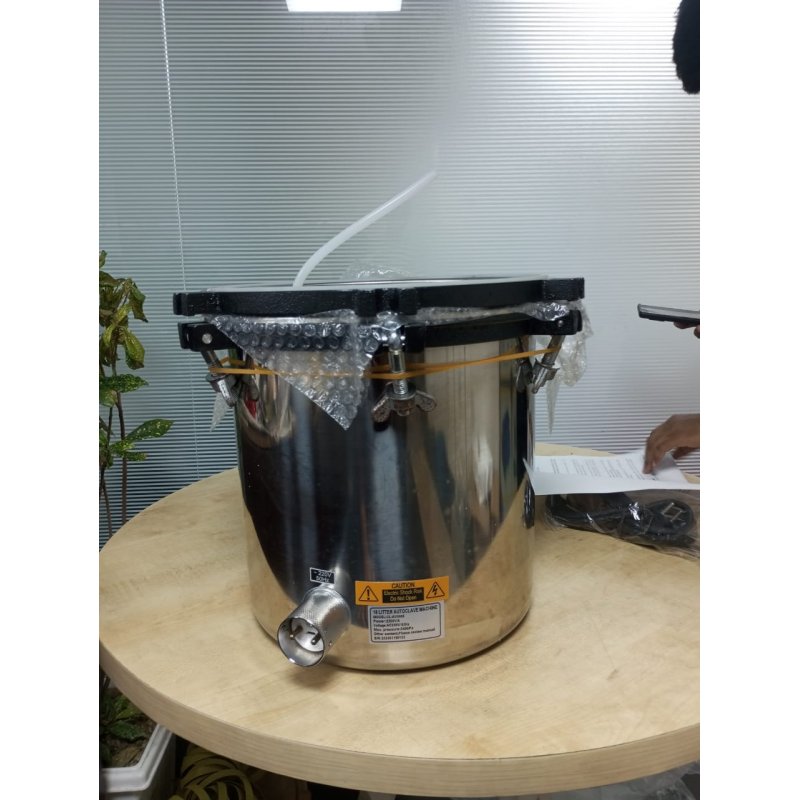 CL-AU0005 18-Liter Analog Autoclave Machine