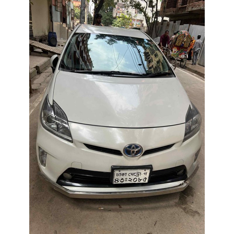 Toyota Prius 1800cc 2014 Toyota Prius 1800cc 2014