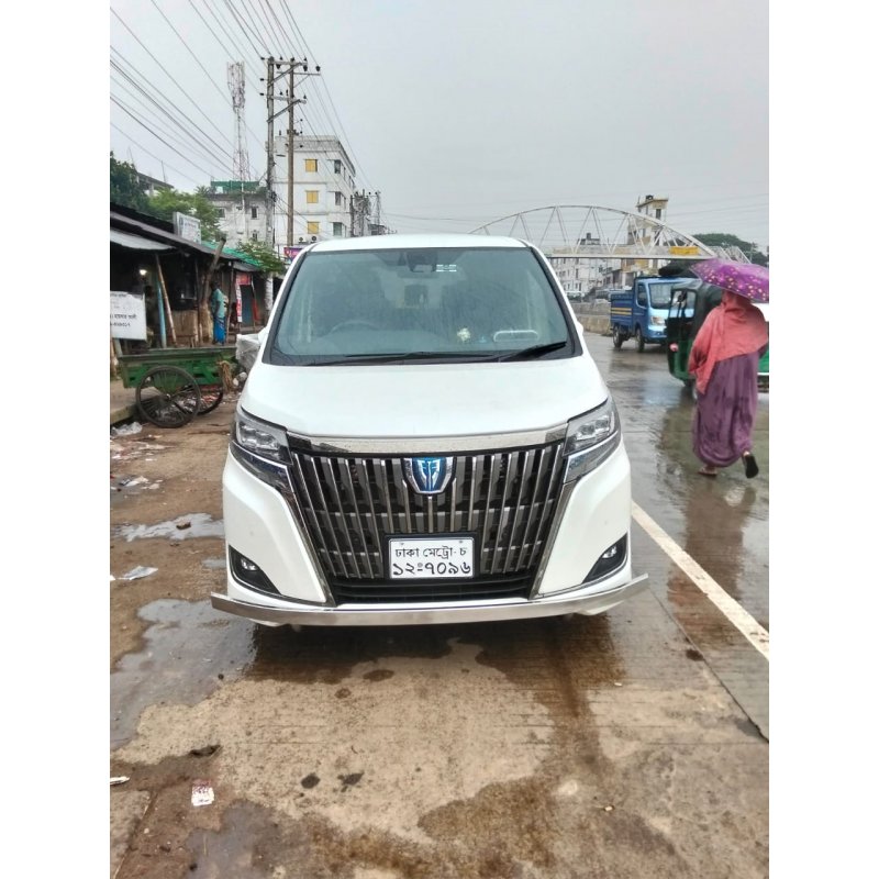 Toyota Esquire GI Premium Hybrid 2019