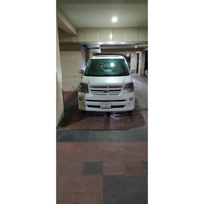 Toyota X Noah 2000cc 2004 Toyota X Noah 2000cc 2004