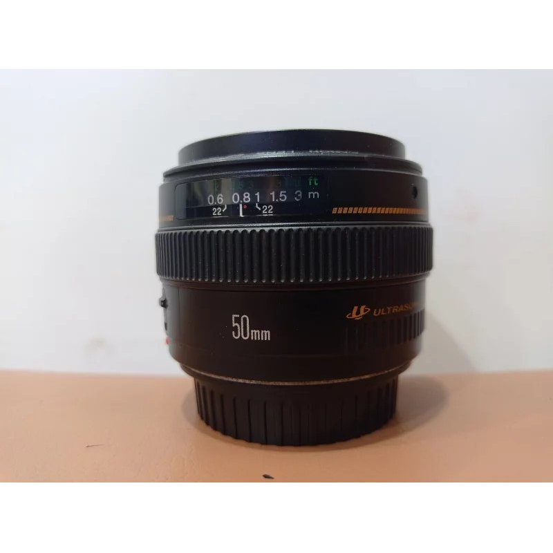 Canon EF 50mm f/1.4 USM Lens