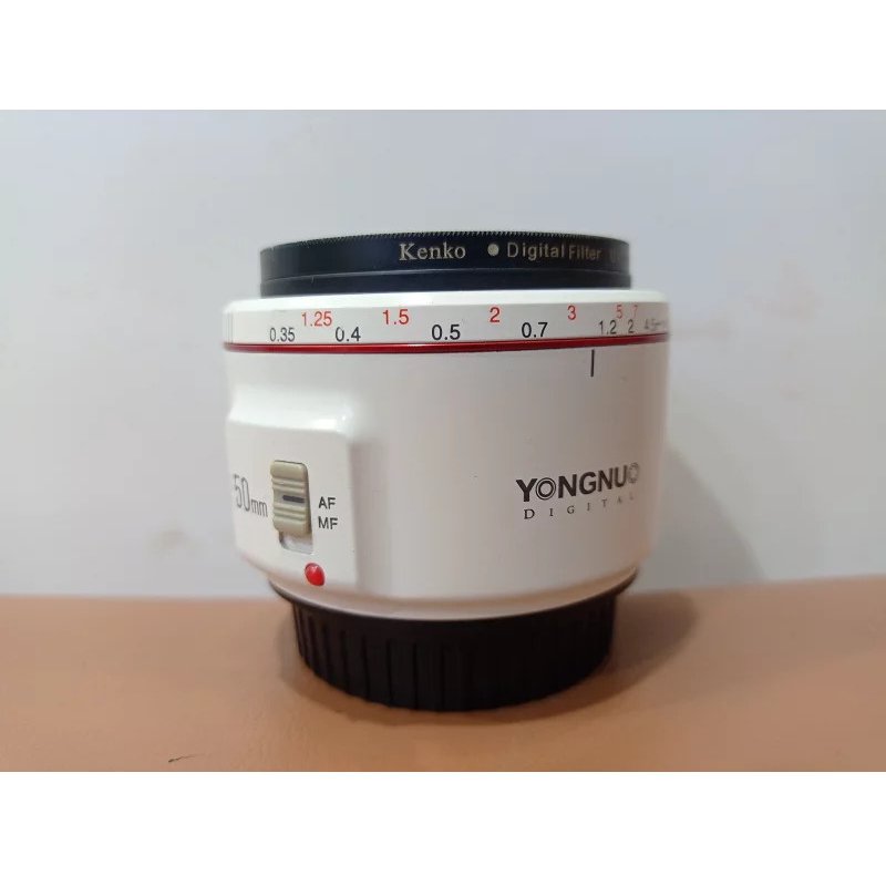 Yongnuo YN50mm f/1.8 Camera Lens for Nikon Mount