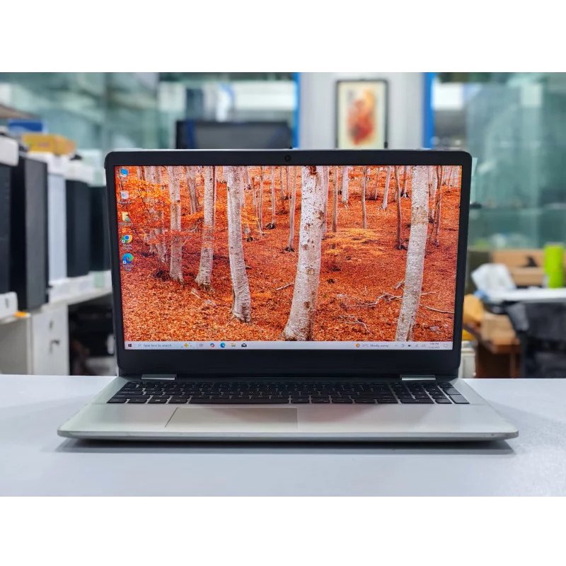 Dell Inspiron 15-3505 Ryzen 3 3250U 16GB RAM 15.6" Touch