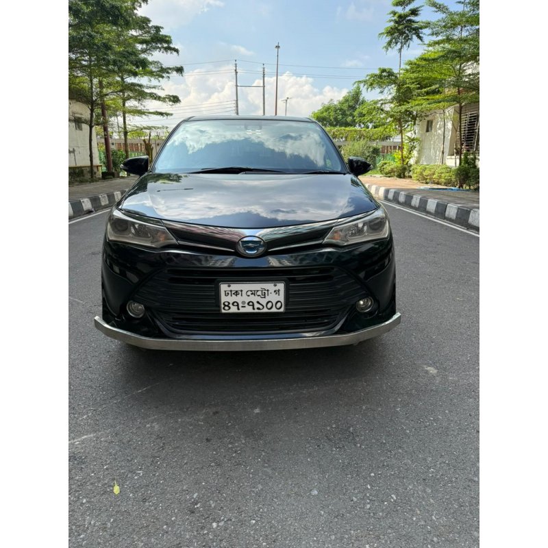 Toyota X Fielder Hybrid 1500 CC 2016