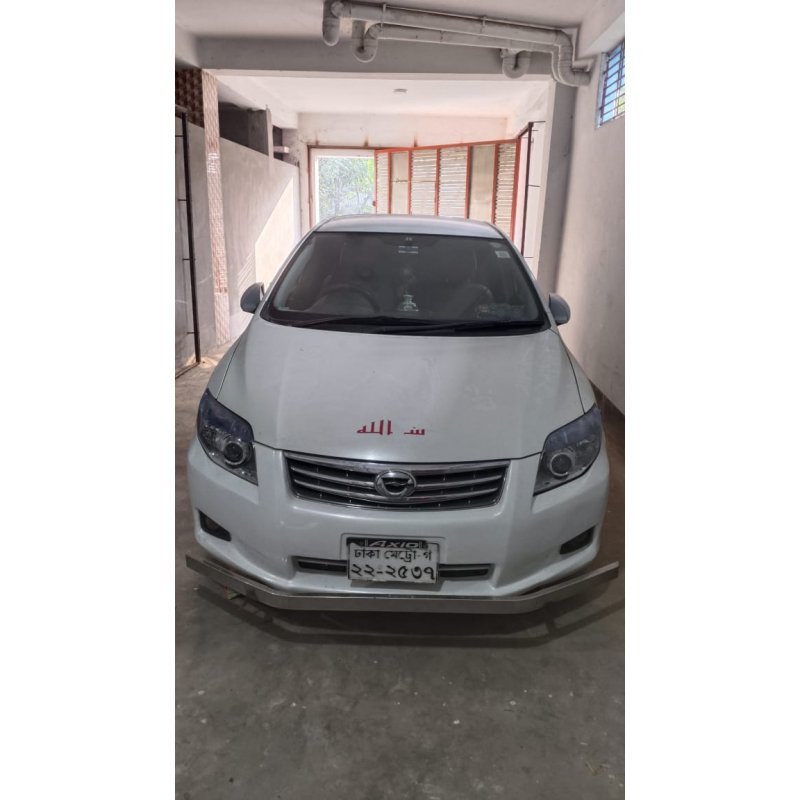 Toyota Axio 1500 cc 2010