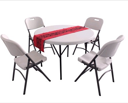 Blow folding 4 feet round table set with 4 chairs