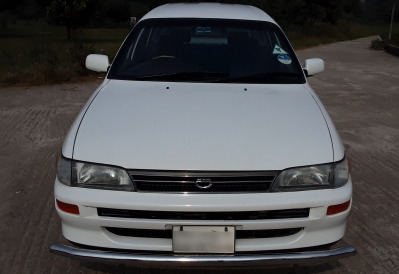 Toyota Corolla 100 Wagon White Color