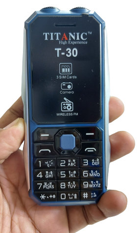 Titanic T30 3-Sim Phone
