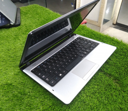 Samsung NP350V4X-A05BD Core i3 2nd Gen Laptop