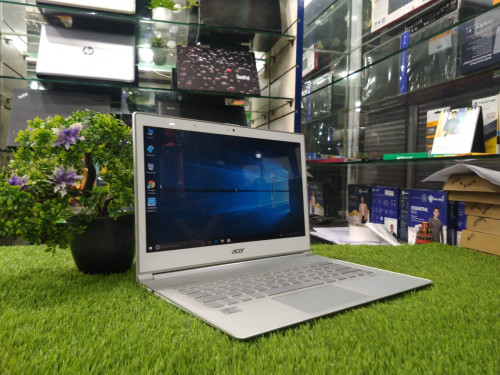 Acer Aspire S7 Core i7 3rd Gen Slim Laptop