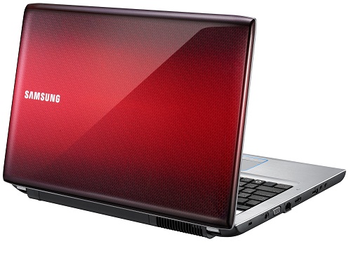 Samsung R730 4GB RAM 17.3" HD Laptop with HD Audio