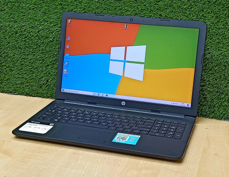 HP 15-AY031TU Core i3 6th Gen 1TB HDD 4GB RAM Laptop
