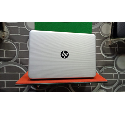 HP 14-am031TX Core i5 6th Gen Notebook