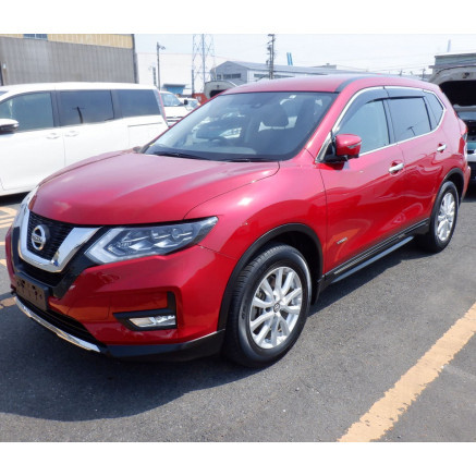 Nissan X-Trail 2017 Red Color
