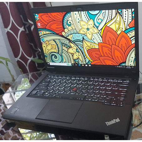 Lenovo ThinkPad T440s Core i7 4th Gen Slim Laptop