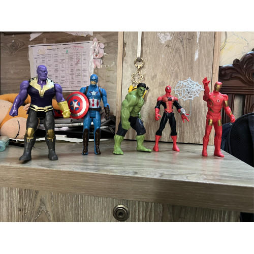 4-Avenger Super Hero Toy Set