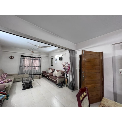 1465 Sqft Ready Flat Sale at Dhanmondi