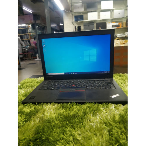 Lenovo ThinkPad x250 i5 5th Gen 128GB SSD / 8GB RAM