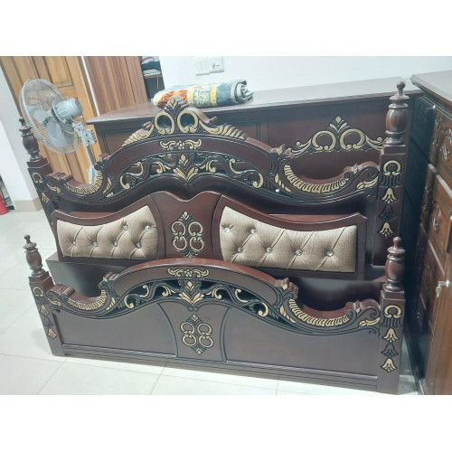 Luxurious CTG Shegun Wooden Bed