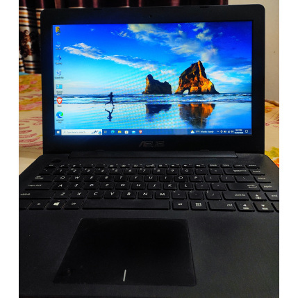 Asus Intel Celeron N3050 8GB RAM Laptop