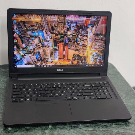 Dell Inspiron 15-3567 Core i3 6th Gen 8GB RAM Laptop