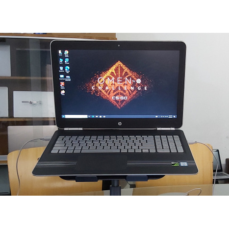 HP OMEN 15-ce015TX Core i7 7th Gen Gaming Laptop