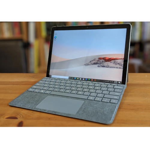 Microsoft Surface GO