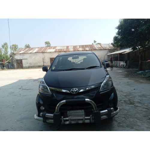 Toyota Avanza 2012