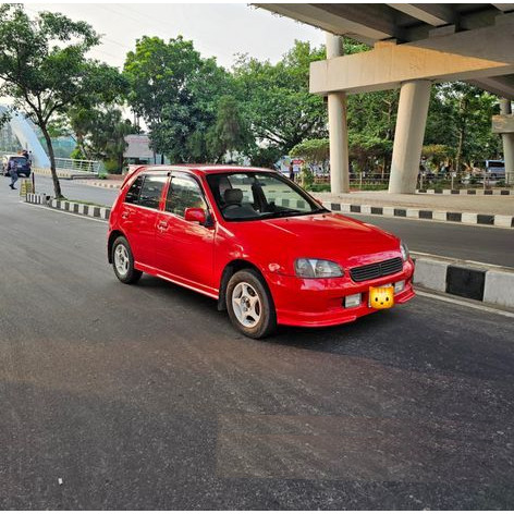 Toyota Starlet Carat 1997