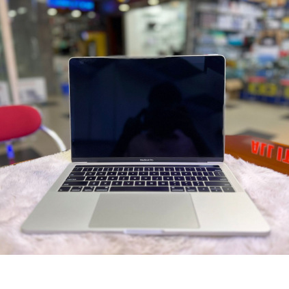 Apple MacBook Pro i7 32GB RAM 512GB SSD