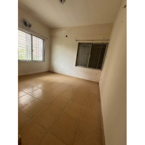 Used Flat for Sale at Block A, Bashundhara R/A