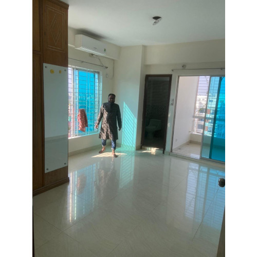 1400 Sqft Ready Flat Sale at Pallabi Residential Area