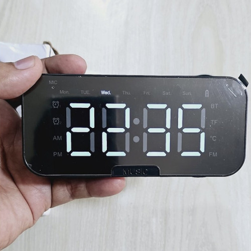 AR109 Wireless LED Clock Speaker