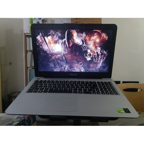 Asus VivoBook S556UQ Core i5 6th Gen 2GB Dedicated