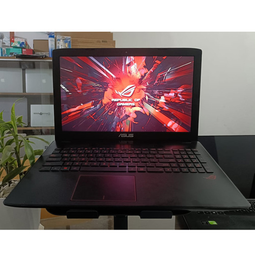 Asus ROG GL552V Core i5 6th Gen 12GB RAM Gaming Laptop