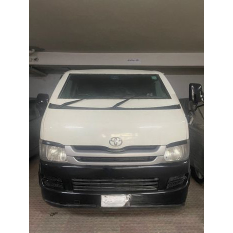 Toyota Hiace 2010